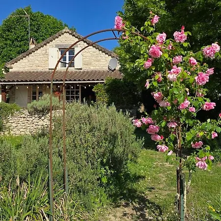 Stunning Historic Retreat, Amazing Views * Montlauzun