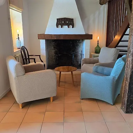 Stunning Historic Retreat, Amazing Views Montlauzun
