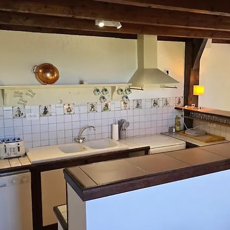 Stunning Historic Retreat, Amazing Views * Montlauzun