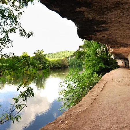 Stunning Historic Retreat, Amazing Views Dom wakacyjny
